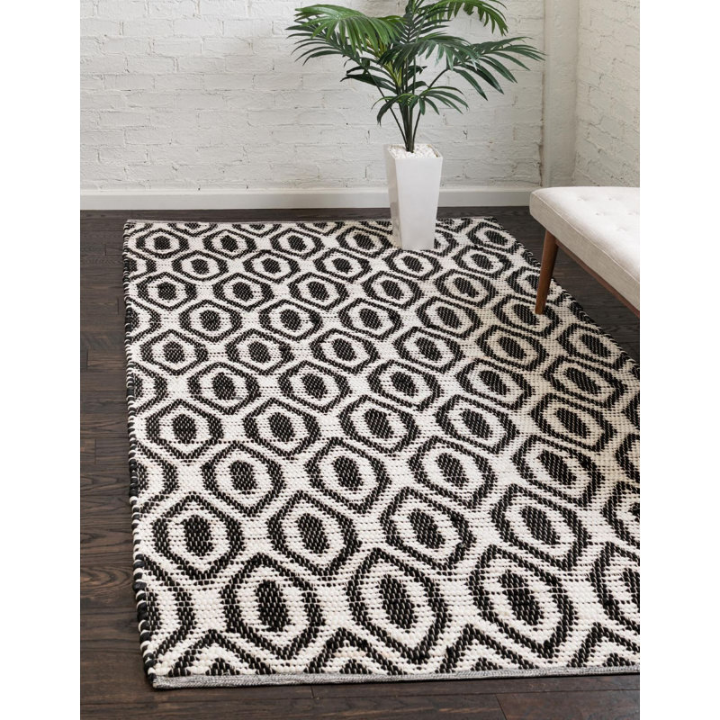 Egge Cotton Geometric Indoor Rug, Rectangle 5' x 8'