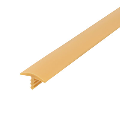 Plastic 0.625'' W x 3000'' L T-Molding