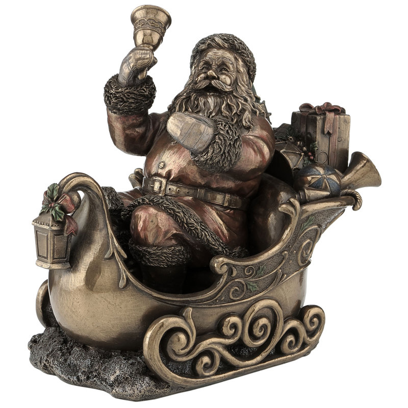 Dennisha Statue