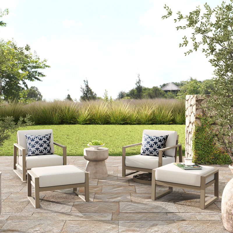 Chaises longues avec coussins et repose-pieds Hamarto, Oui