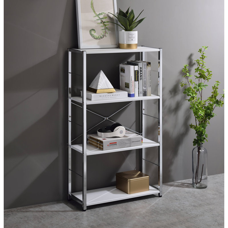 Bibliothèque blanche et chrome