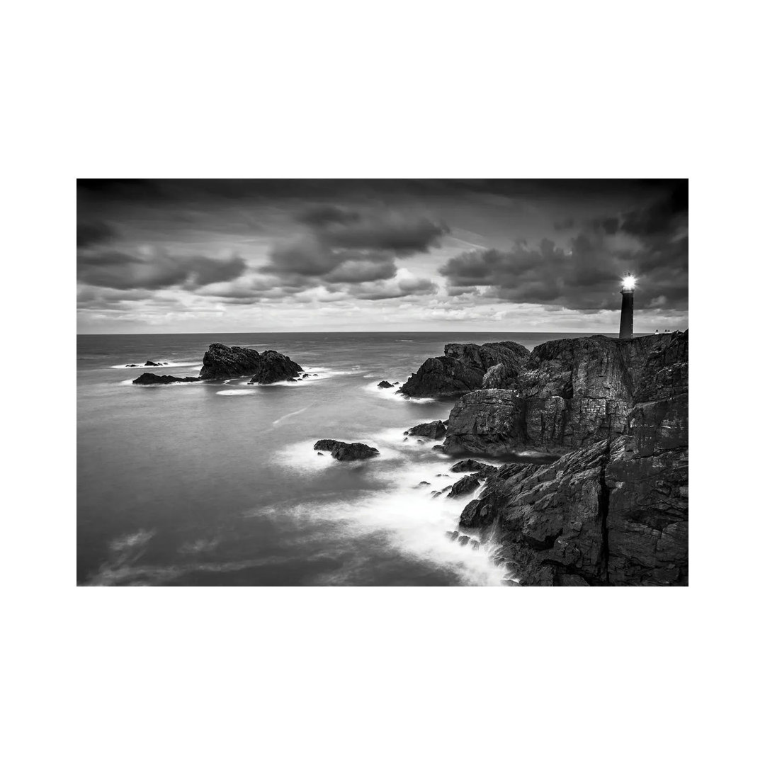 Butt Of Lewis Light House - Isle Of Lewis von Stephen Hodgetts - Ohne Rahmen Galerieverpackte Leinwand Giclée auf Leinwa...