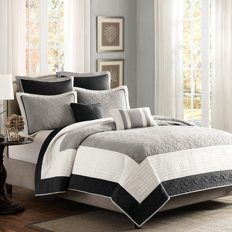 49ec33f51 Comforter
