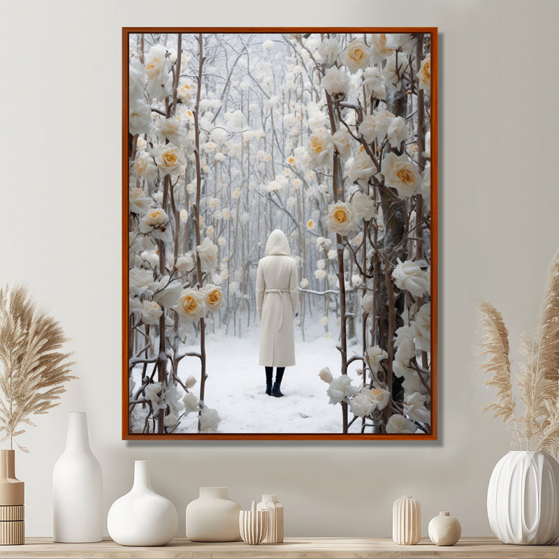 Portail d'hiver avec roses blanches, Toile avec cadre flottant brun, H 32 po x l 24 po x P 1 po
