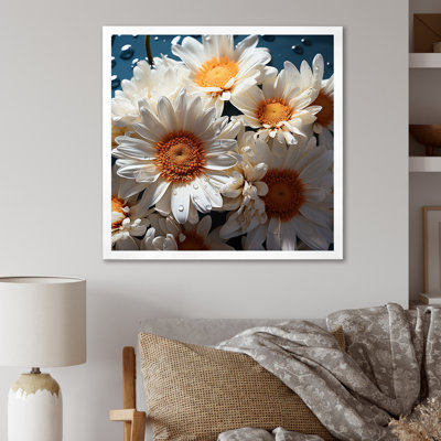 " White Daisy Bloom Elegance IV "