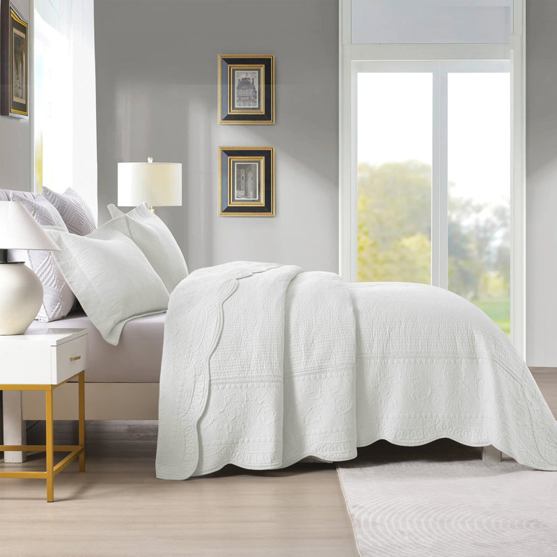 White Cotton Queen Quilt Bedspread Set with Embroidery
