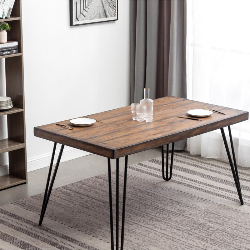 Table de salle à manger en métal