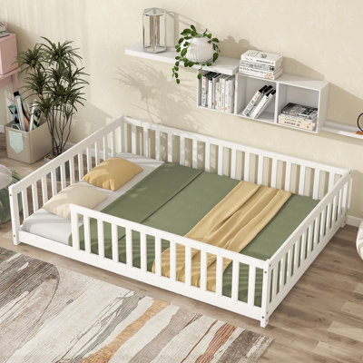 Lit double pleine grandeur avec clôture sans porte, lit en bois d'hévéa avec garde-corps de sécurité, blanc