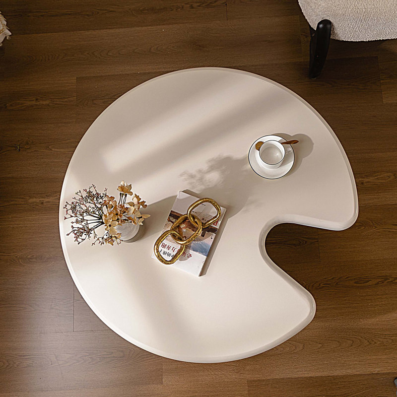 Ensemble de tables basses circulaires beige crème pour le salon