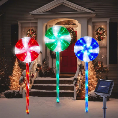 Luminaire de Noël et lumières de sentier