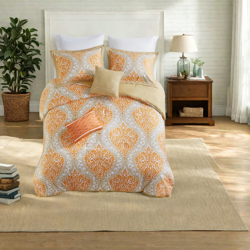 Comfortable Orange Polyester Bedding Sets, Modern Damask Design For Home