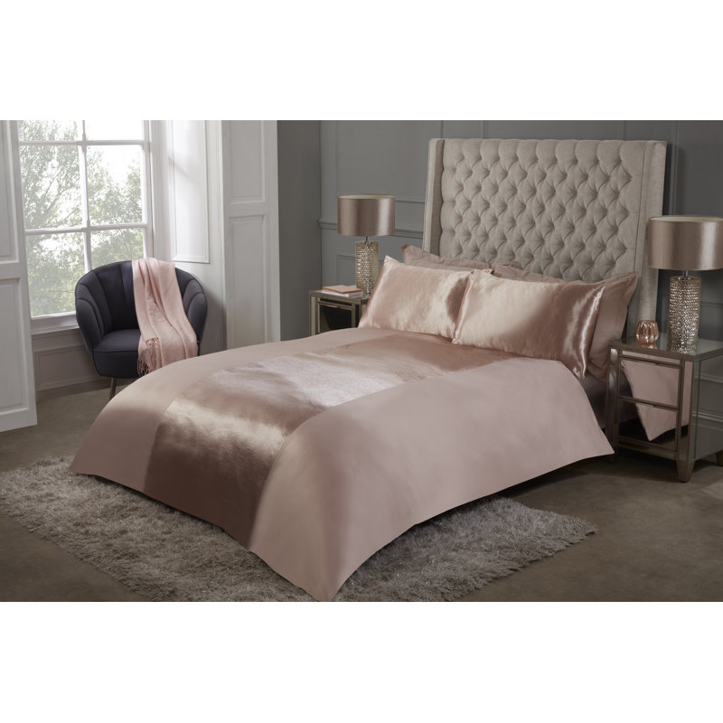 Aurianna Polyester Solid Colour Duvet Cover Set with Pillowcases Included, Single - 1 Standard Pillowcase, Champagne