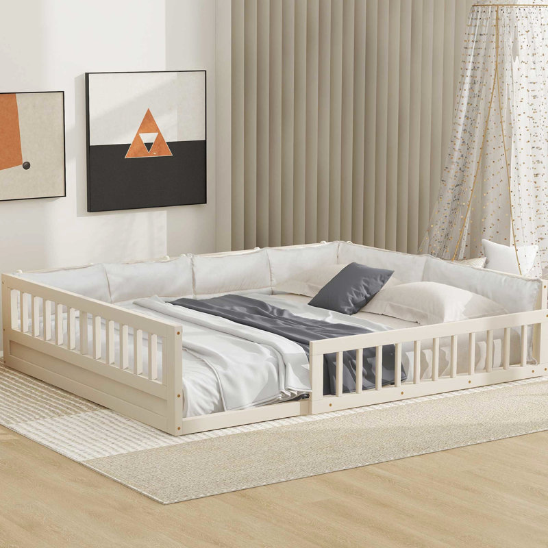 Lit plateforme beige avec garde-corps et coussin confortable - Structure pleine grandeur en bois massif