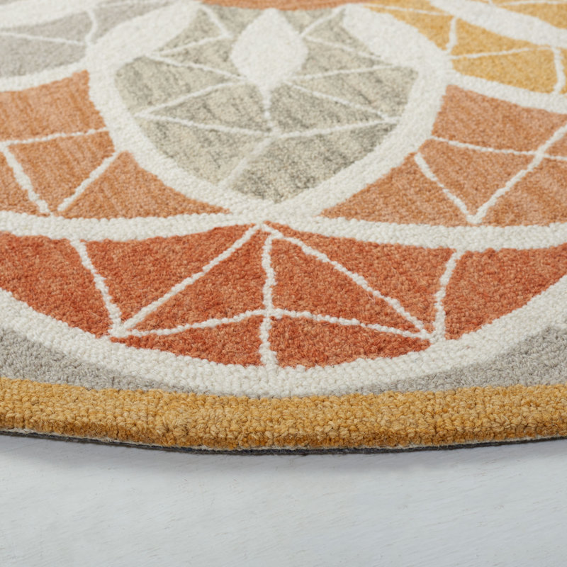 Shamina Tufted Wool Cotton Floral Rug in Grey/Gold, Round 5'