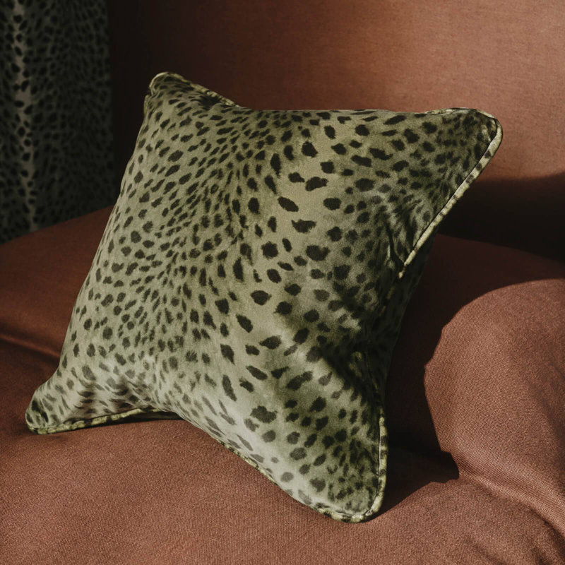 SAVANNA Velvet Medium Piped Cushion - Lobelia