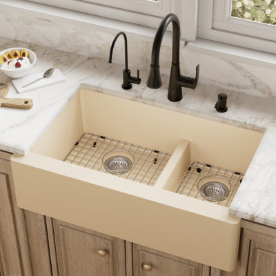 Karran Quartz 34'' X 21-1/4'' 60/40 Double Bowl Farmhouse/Apron Front Kitchen Sink Kit