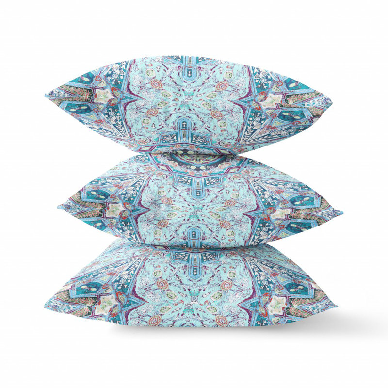Coussin décoratif 16 po en suède de fleurs bleu clair Boho, Bleu clair