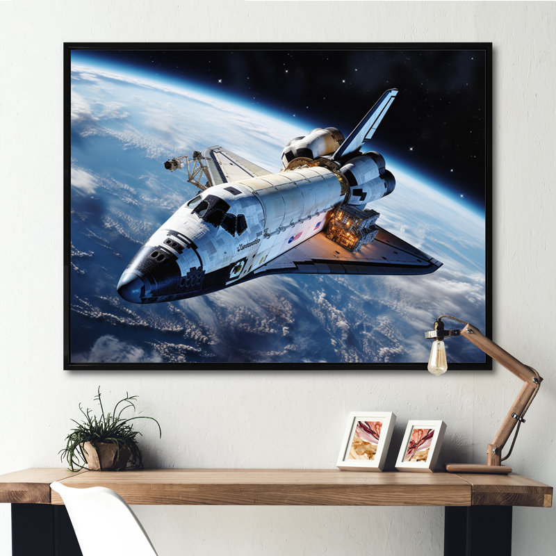 Navette Antares dans l'espace I sur toile, H 12 po x l 20 po x P 1 po, Cadre flottant noir
