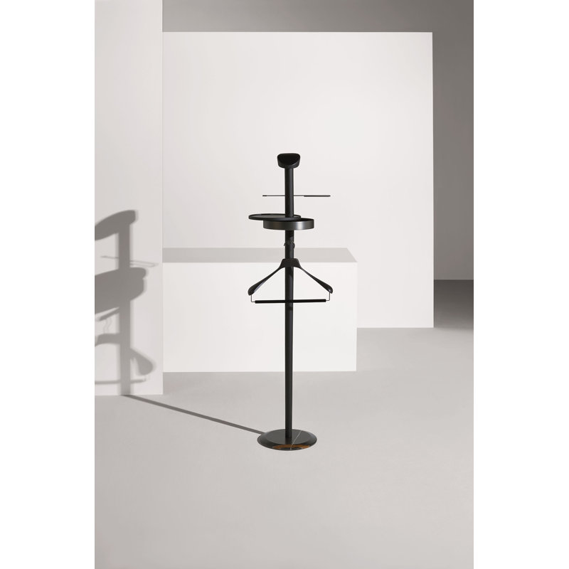 Glan Freestanding Valet Stand, Fresno Teñido Negro Black Ash