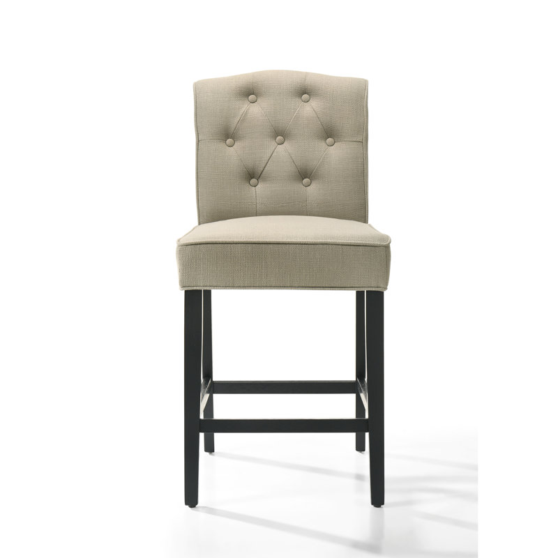 Chaises à hauteur de comptoir, tissu beige, pieds à finition noire, ensemble de 2 pieds et structure en bois d'hévéa, profondeur d'assise de 17 po, structure de dossier en tissu de 15 po, hauteur de 26 po, largeur de 19 po,