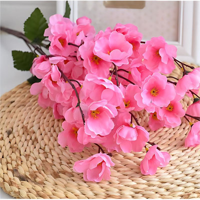Arrangement de fleurs de pêcher
