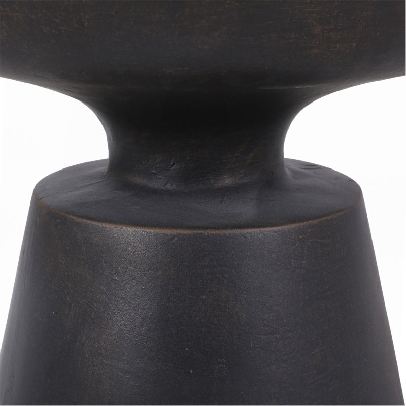 Table d'appoint d'extérieur en béton léger