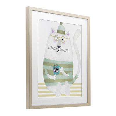 Chat avec une tasse de vache, reproduction encadrée sous verre, design par Carla Daly