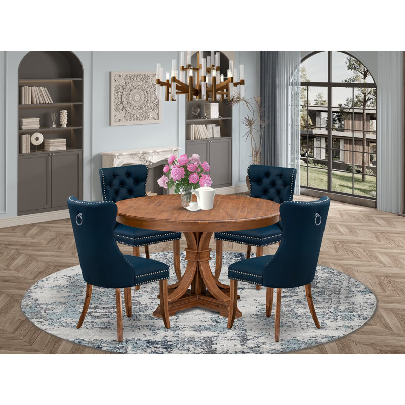 L'ensemble de salle à manger 5 pièces comprend une table de cuisine et 4 chaises de salle à manger rembourrées en tissu de polyester bleu marine avec dossier capitonné, noyer antique