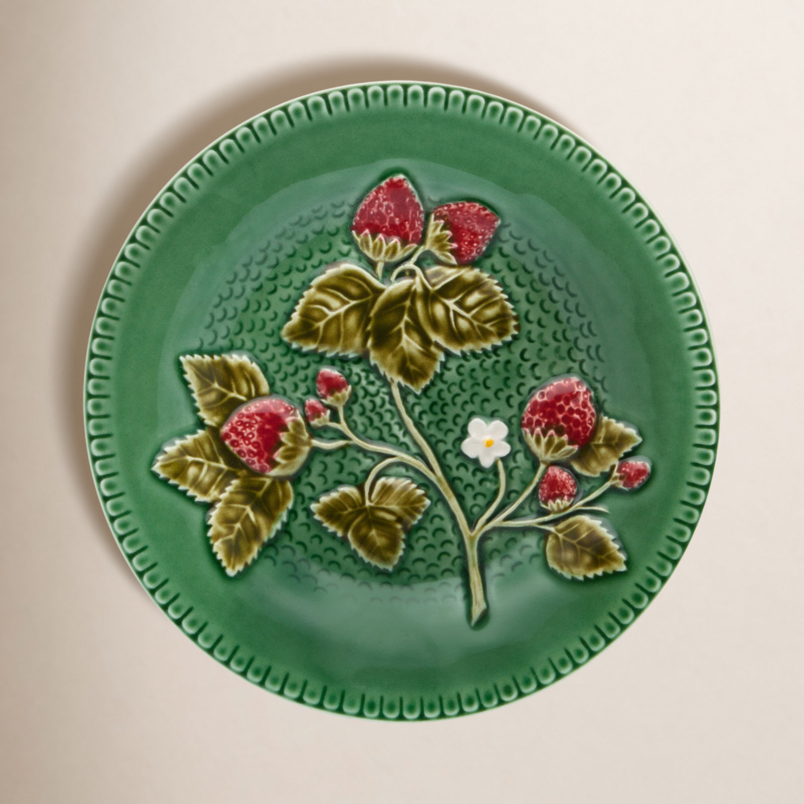 Strawberries 8" Salad Plate