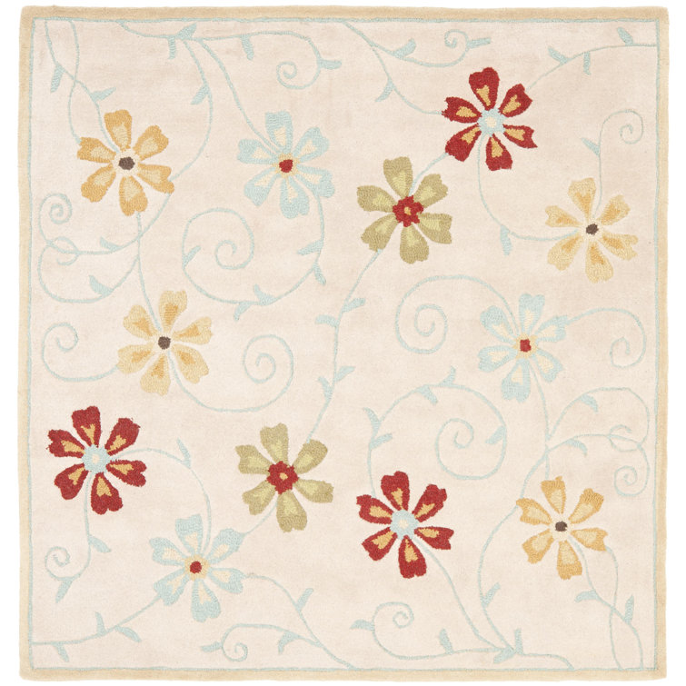 Elias Hand Hooked Wool Floral Rug