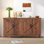 Armoire avec 4 portes et 4 tablettes ouvertes