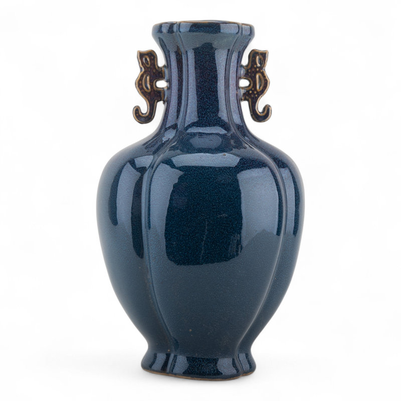 Vase en porcelaine glacis, H 14 po x l 9 po x P 9 po, Bleu / brun clair