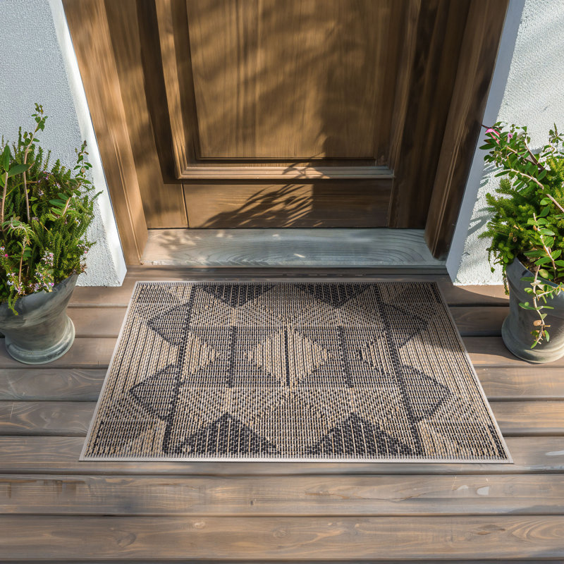 Geometric Indoor/Outdoor Area Rug, Rectangle 2' x 3'