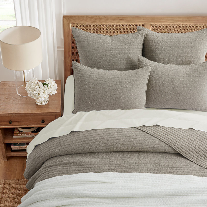 Eyelet Taupe Quilt Set, Full / Double Quilt + 2 Standard Shams