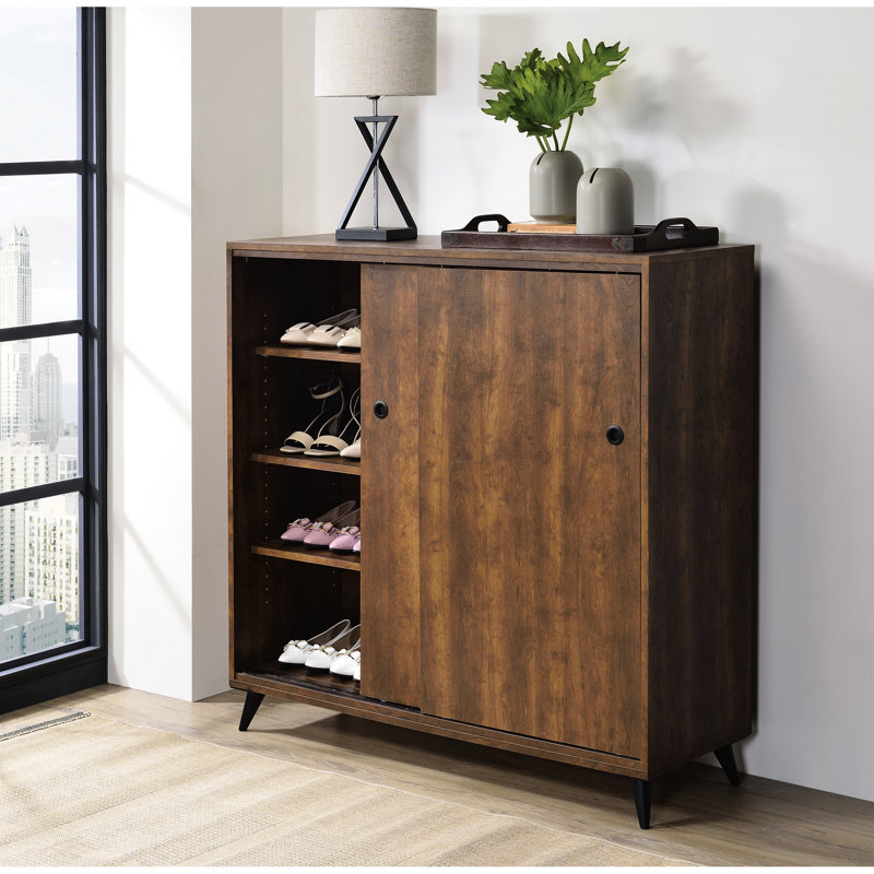 Armoire à chaussures avec finition moderne en chêne - 4 compartiments et tablettes réglables pour un look contemporain
