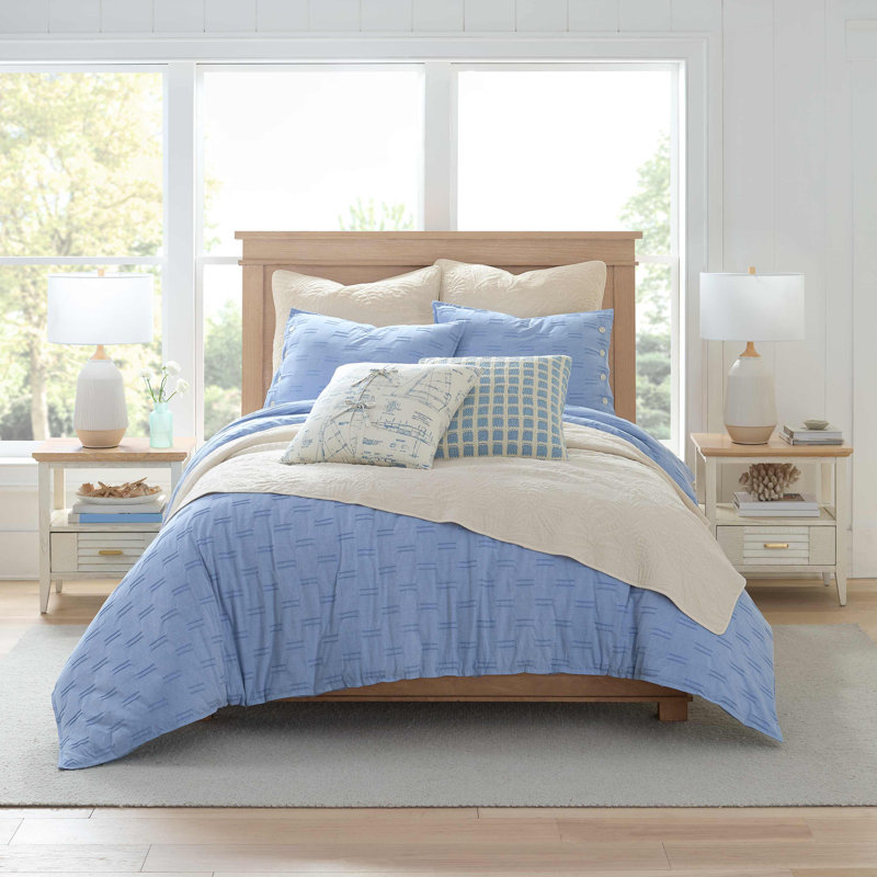 Southern Tide Matthew's Bluff  Light Blue Comforter Set, Queen + 2 Standard Pillow Shams