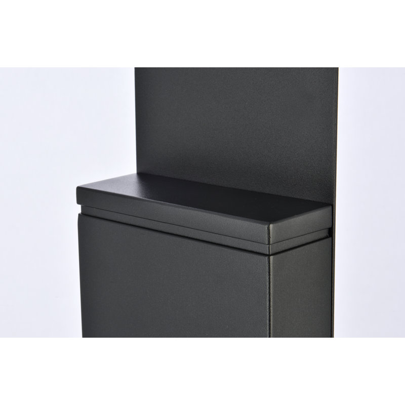 Addilynn Aluminum LED Wall Light, Black