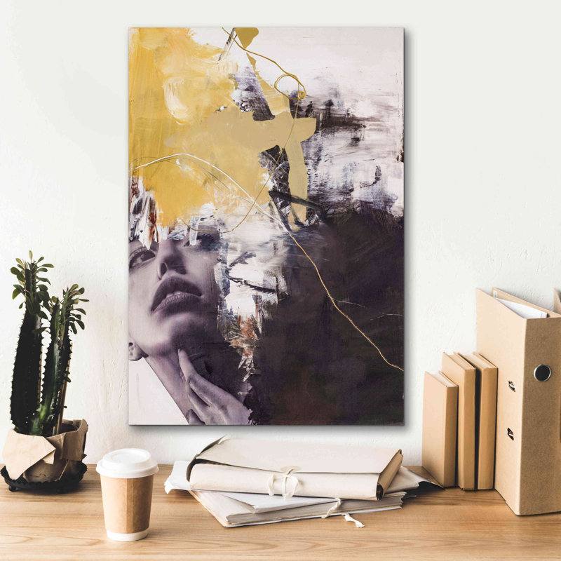 "Yellow Era 2" par Design Fabrikken sur toile, H 26 po x l 18 po x P 0,75 po