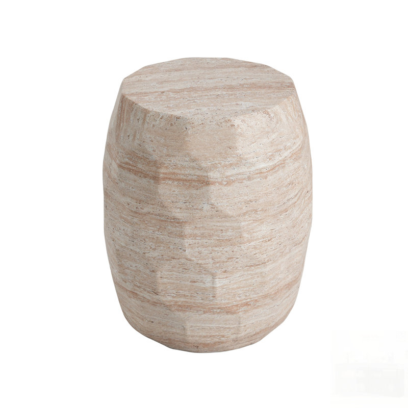 Table d'appoint d'extérieur / d'intérieur en béton léger avec finition en travertin, parfaite pour un décor moderne et polyvalent.