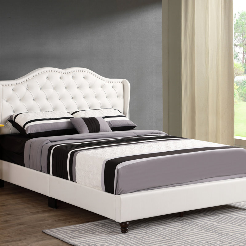 Stylish Transitional Full Bed In White