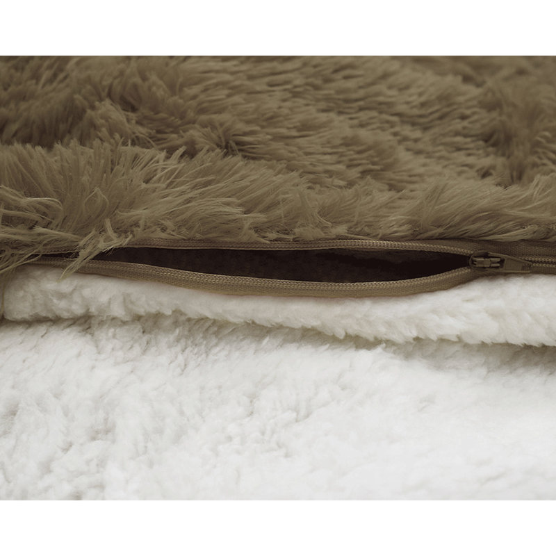 Velosso Alaska Thermal Plush Fluffy Faux Fur Duvet Set, 230 x 220cm + 50 x 75cm Comforter