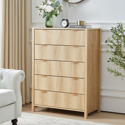 Commode à cinq tiroirs