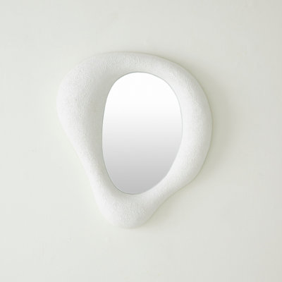 Amorphous Mirror-Med