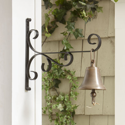 Kiersten Metal Garden Statue