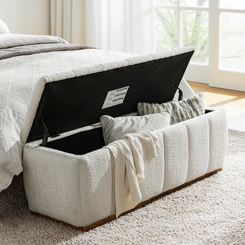 Banc de rangement recouvert de tissu d'ameublement en chenille avec base en bois massif Vanesa, Ivoire ivoire