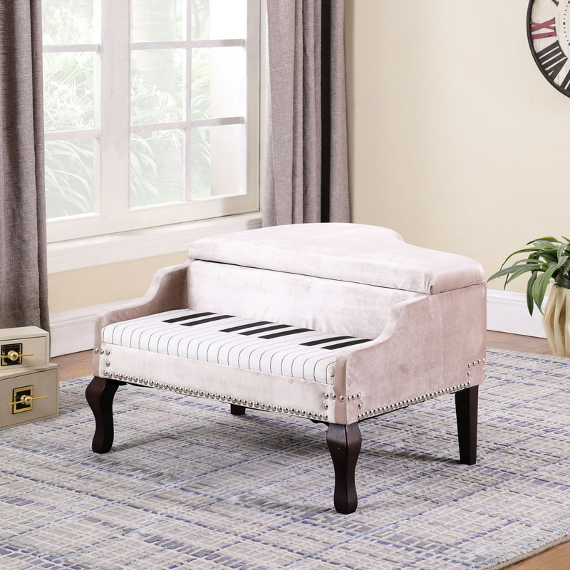 Rangement beige de 21 pouces avec garniture cloutée argentée et fabrication en bois avec pieds en cerisier