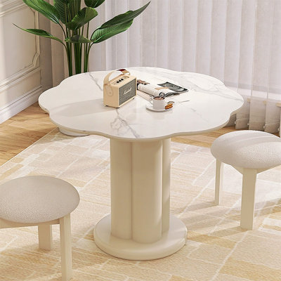 Table de salle à manger crème