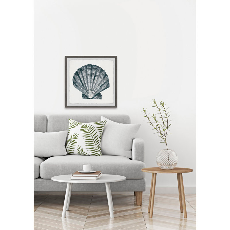 «Arctic Scallop Shell», reproduction encadrée, H 18 po x l 18 po x P 1,5 po