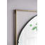 Miroir coquelicot avec cadre en métal doré de conception contemporaine pour salle de bain, décoration murale