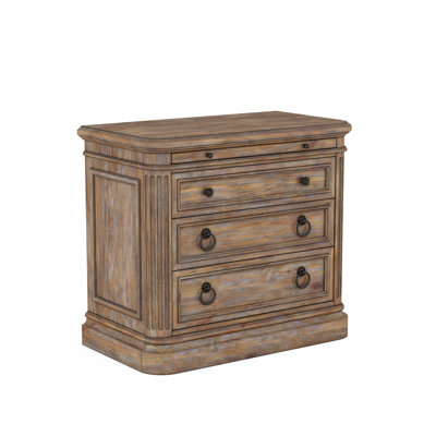 Architrave 35'' W Nightstand